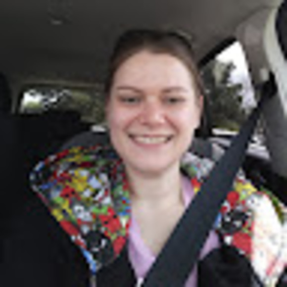 Meet your Posher, Gabrielle - Picture 1 of 1